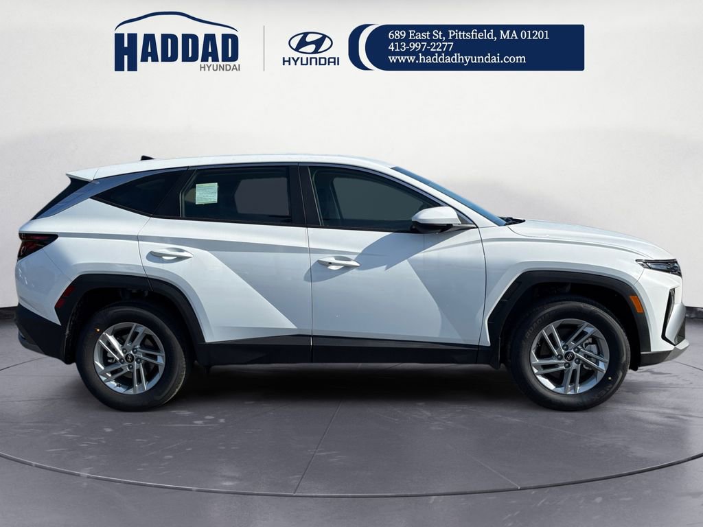 New 2025 Hyundai Tucson SE image 7