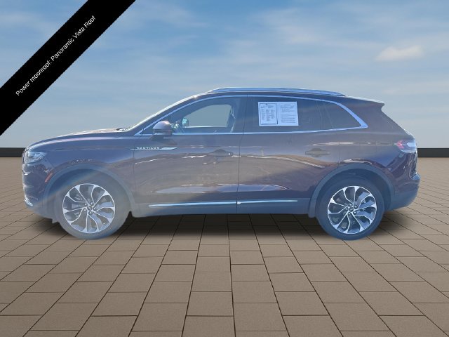 Used 2023 Lincoln Nautilus Reserve AWD/4WD image 3