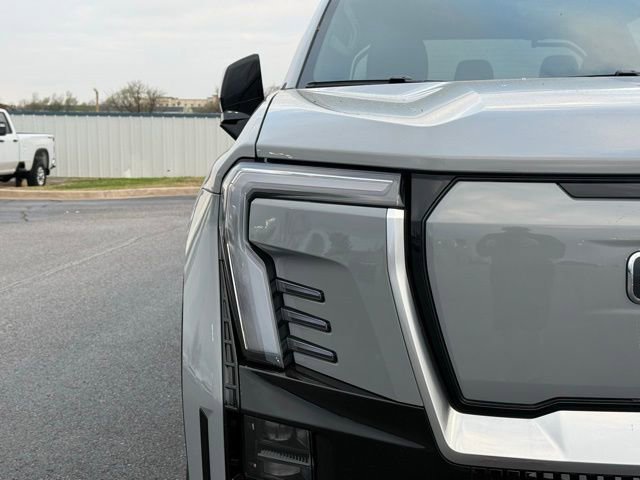 Used 2025 GMC Sierra EV Denali image 5
