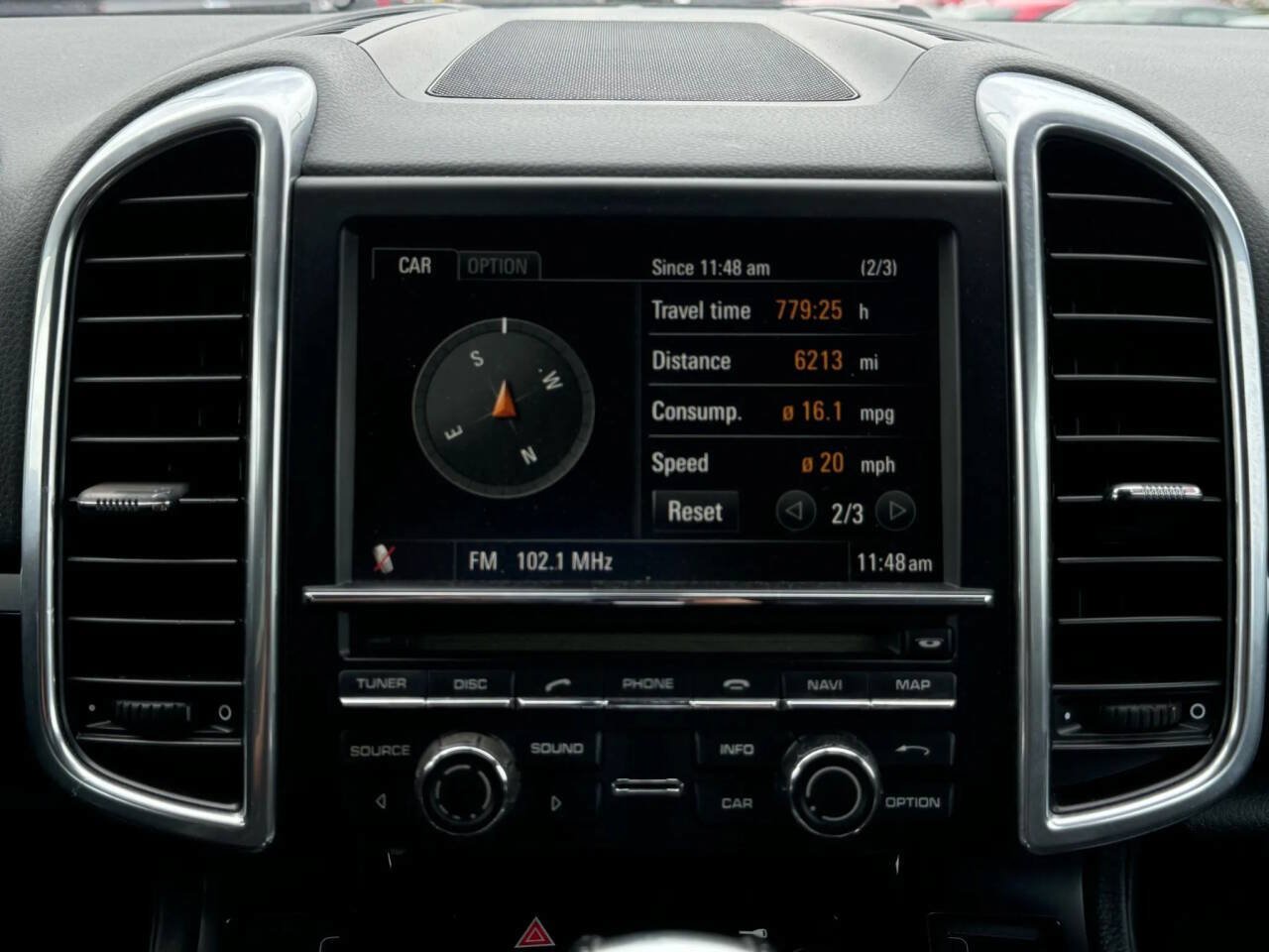 Used 2012 Porsche Cayenne S AWD/4WD image 24