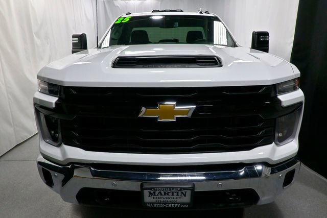 Certified 2025 Chevrolet Silverado 3500 W/T w/ WT/CX Safety Package image 9