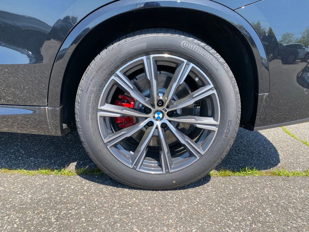 New 2026 BMW X5 xDrive50e w/ M Sport Package AWD/4WD image 5