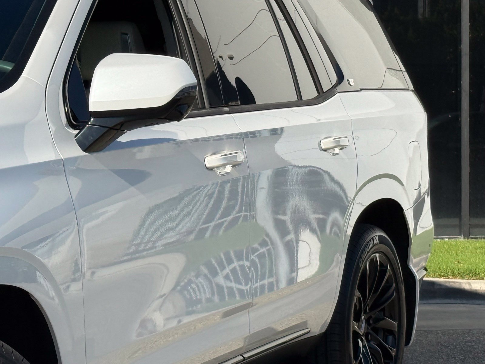 Used 2021 Cadillac Escalade Sport Platinum AWD/4WD image 4
