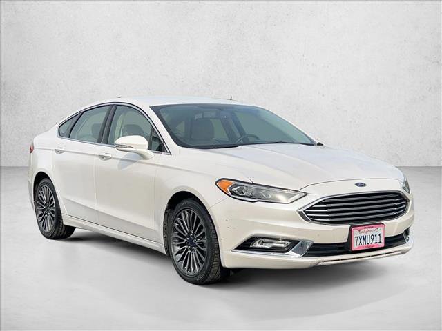 Used 2017 Ford Fusion SE w/ Fusion SE Technology Package image 3