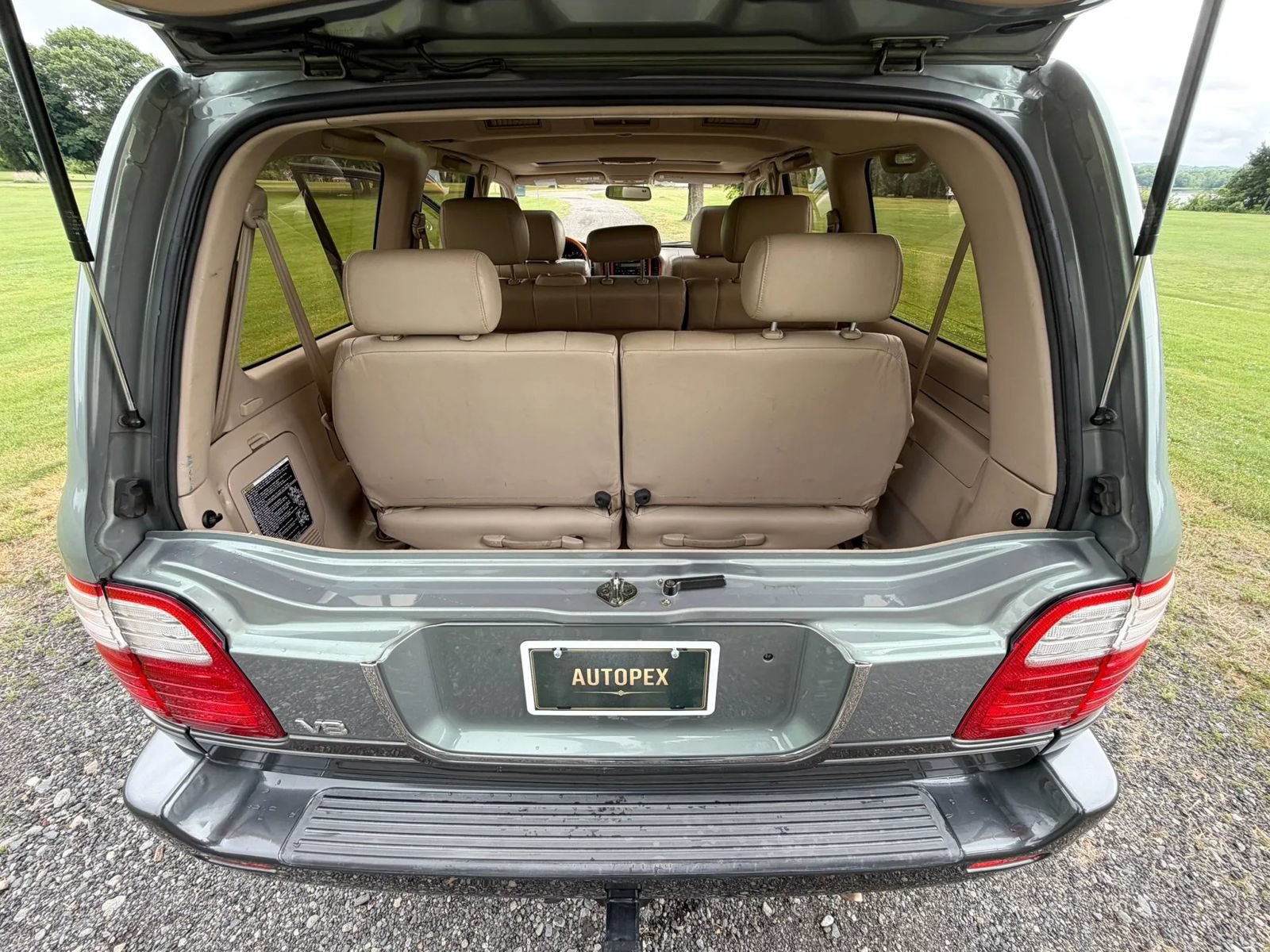 Used 2001 Lexus LX 470 4WD image 71