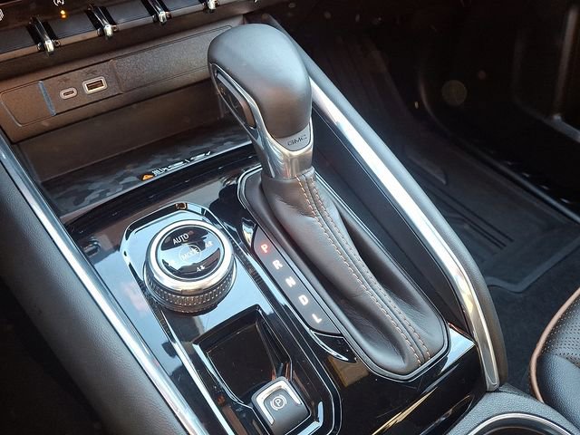 Used 2024 GMC Canyon AT4 w/ AT4 Premium Package image 14