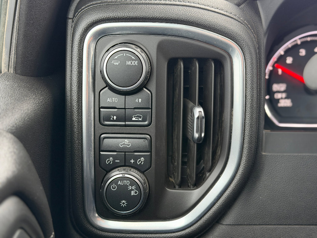 Used 2020 Chevrolet Silverado 1500 LT w/ All-Star Edition AWD/4WD image 6