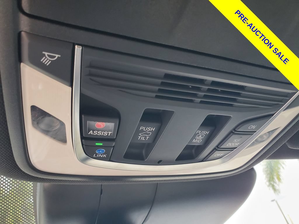 Used 2025 Acura RDX SH-AWD image 33