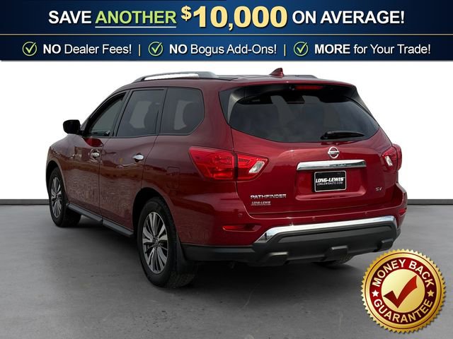 Used 2019 Nissan Pathfinder SV image 4