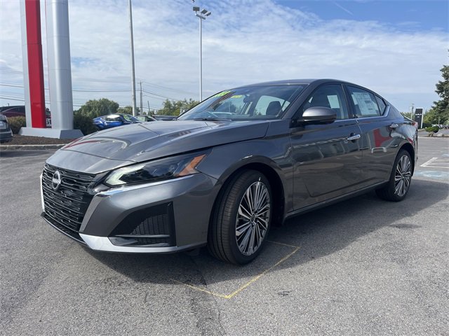 New 2025 Nissan Altima 2.5 SL image 3