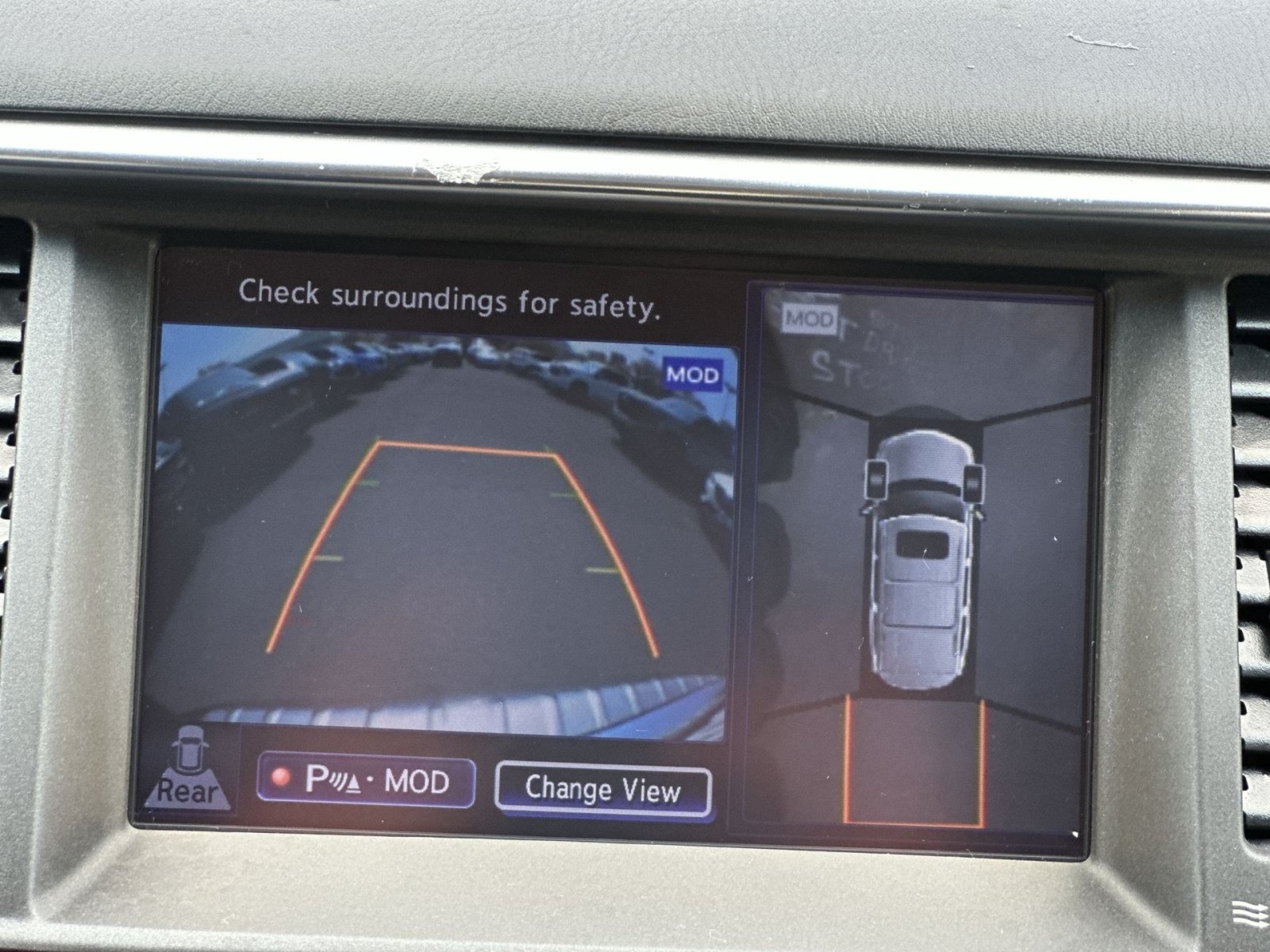 Used 2017 INFINITI QX80 4WD w/ Deluxe Technology Package image 27