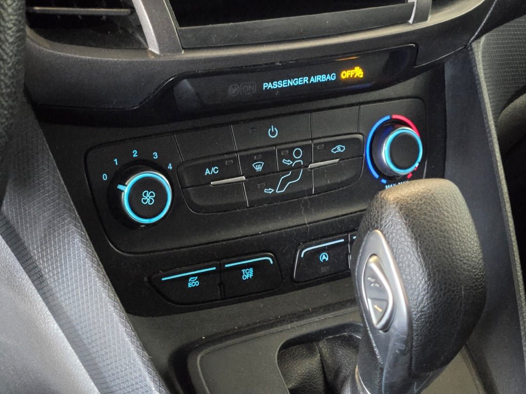 Used 2022 Ford Transit Connect XL FWD image 21