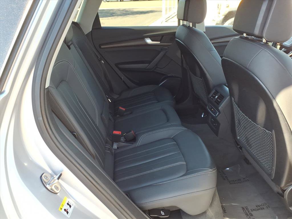 Used 2023 Audi Q5 2.0T Premium image 13