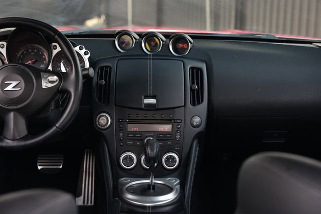 Used 2013 Nissan 370Z Touring RWD image 35