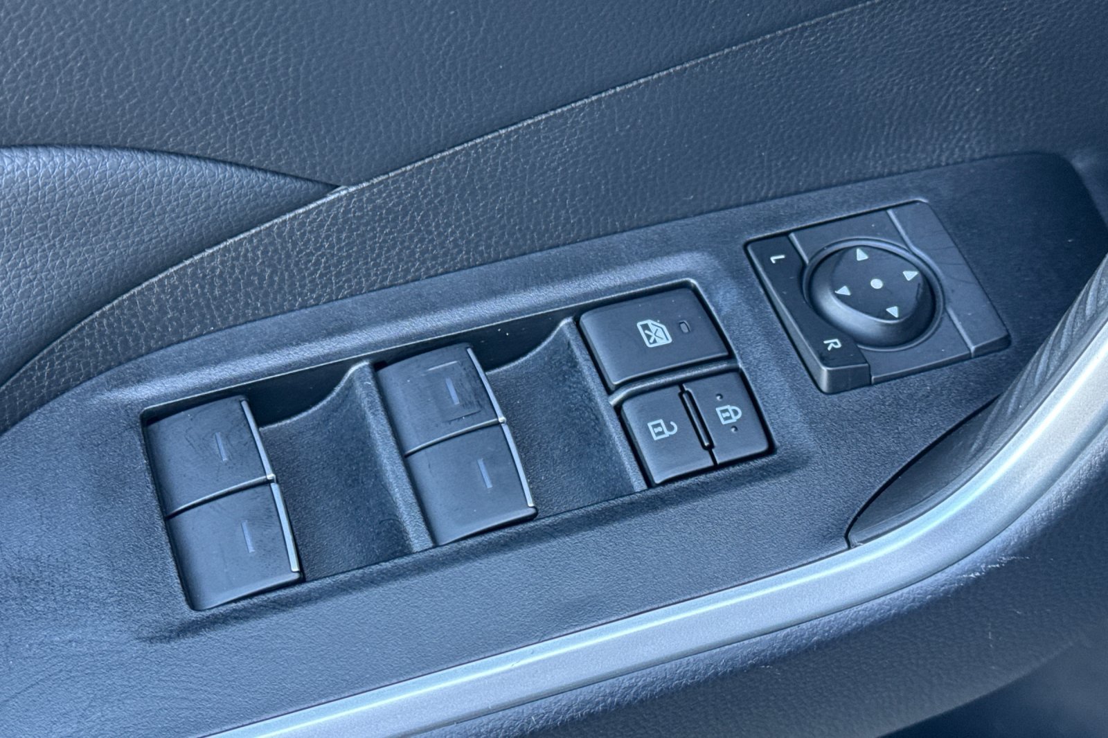 Used 2025 Toyota RAV4 XLE Premium w/ Weather Package FWD image 11