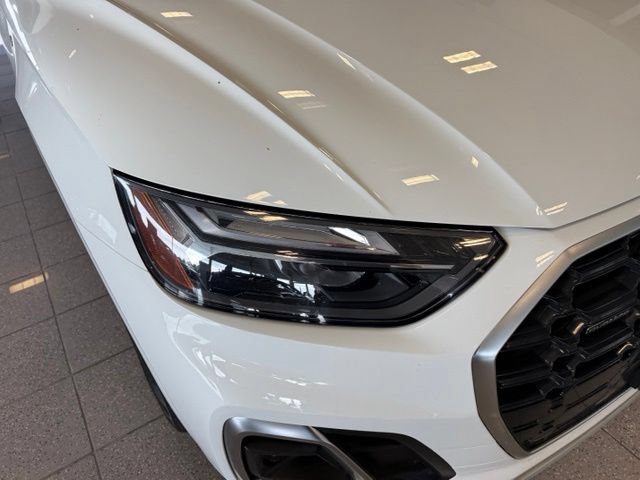 Used 2021 Audi Q5 e Premium Plus AWD/4WD image 9