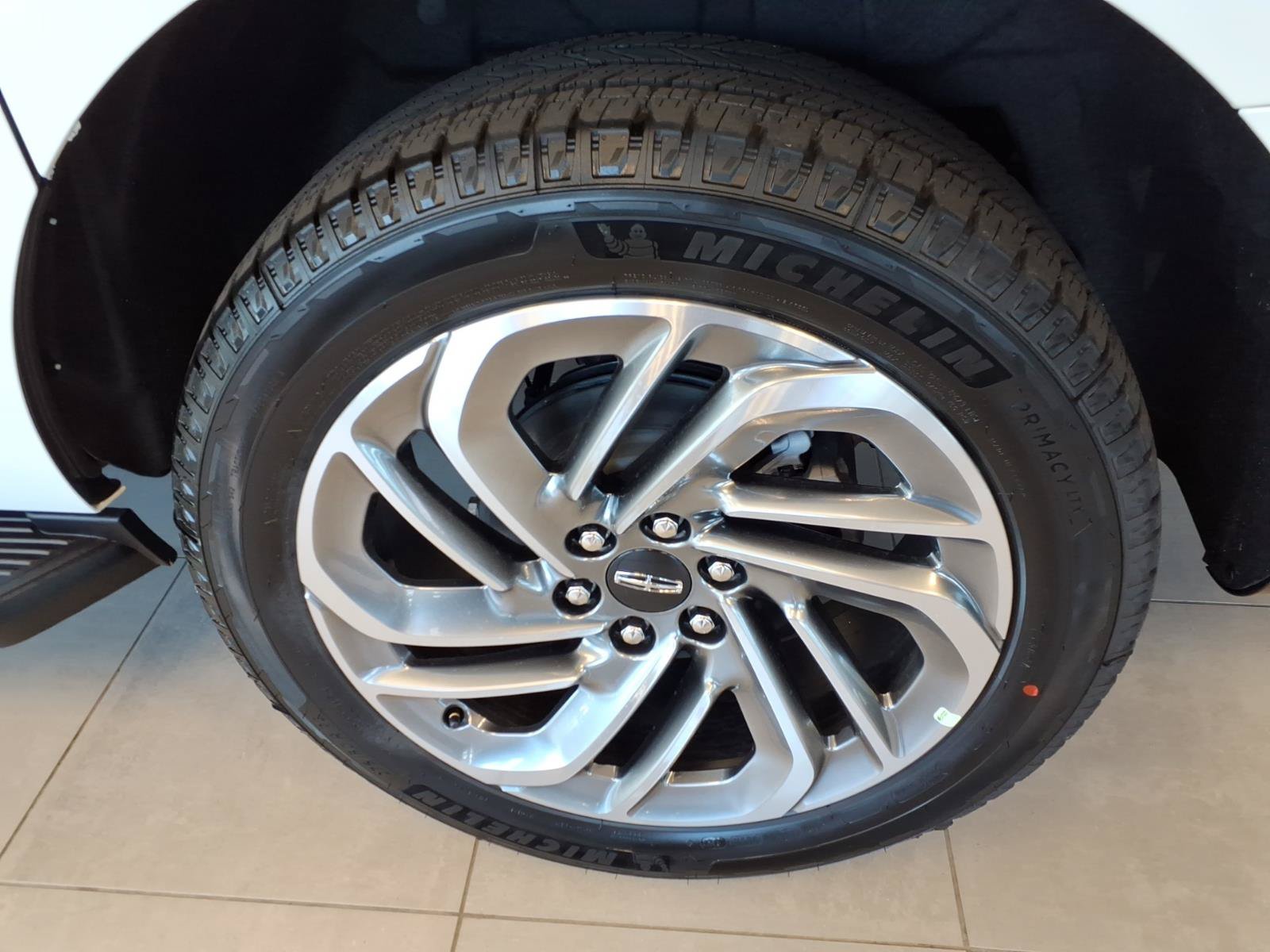 New 2027 Lincoln Navigator L Premier AWD/4WD image 13