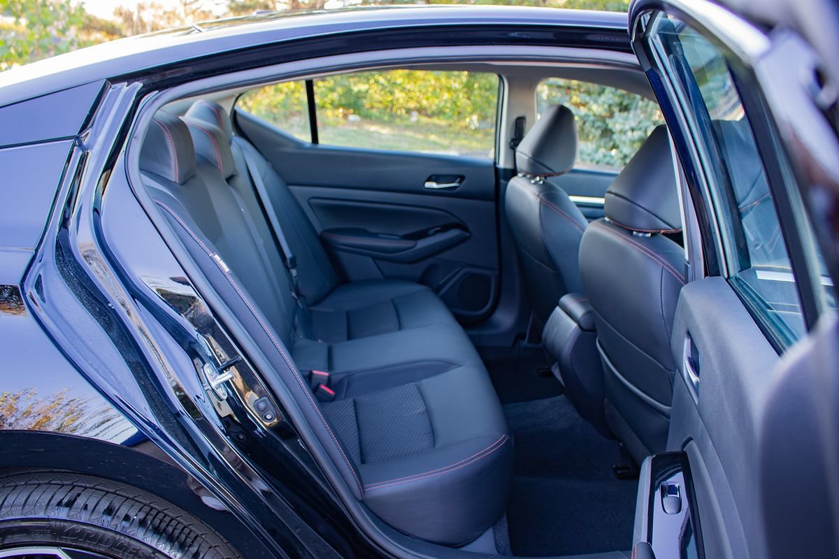 Used 2025 Nissan Altima 2.5 SR AWD/4WD image 18
