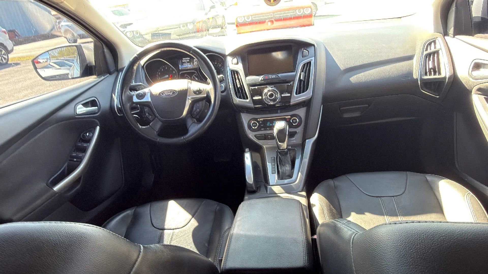 Used 2012 Ford Focus Titanium image 22