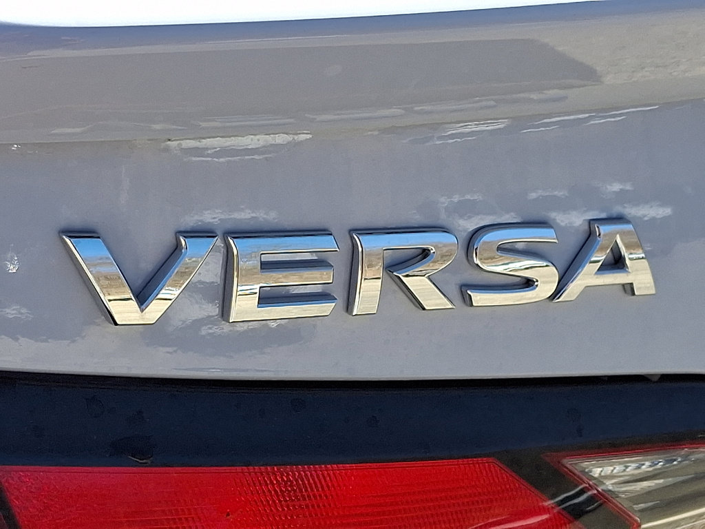 New 2025 Nissan Versa SR FWD image 12