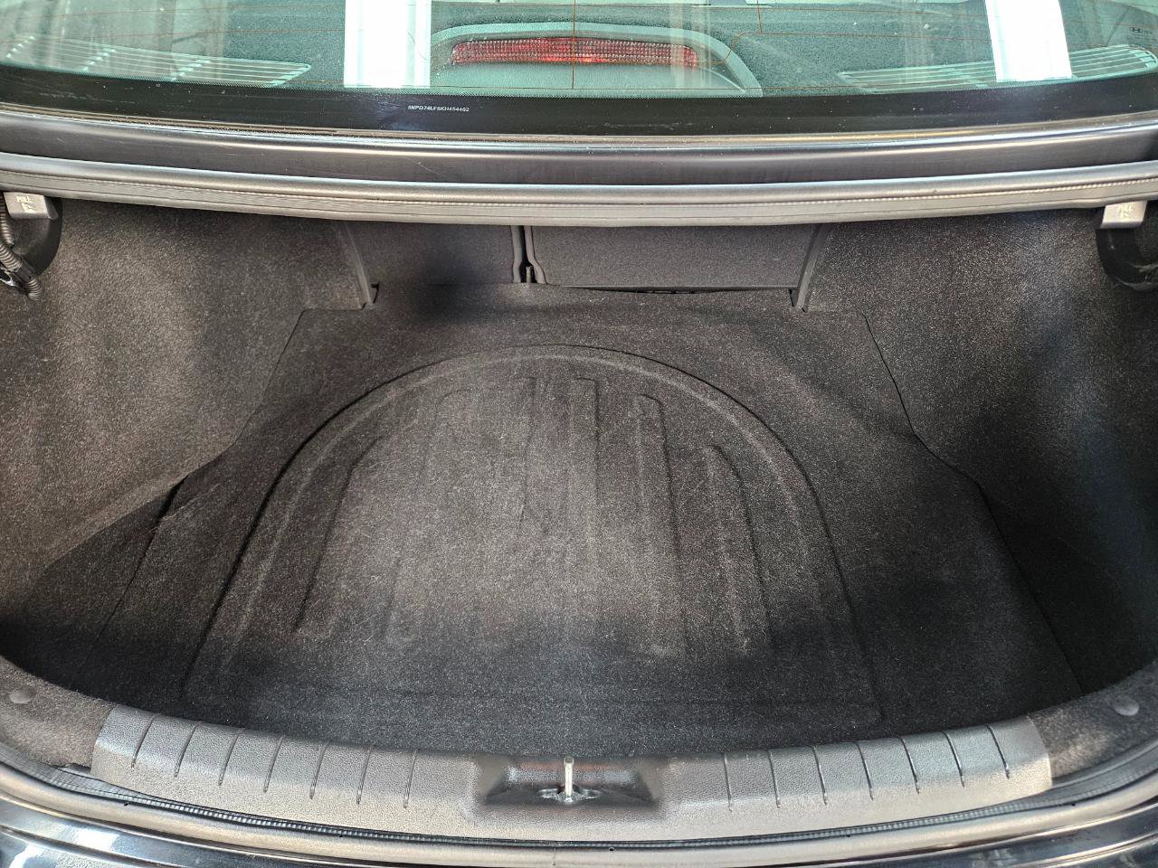 Used 2019 Hyundai Elantra SE FWD image 8