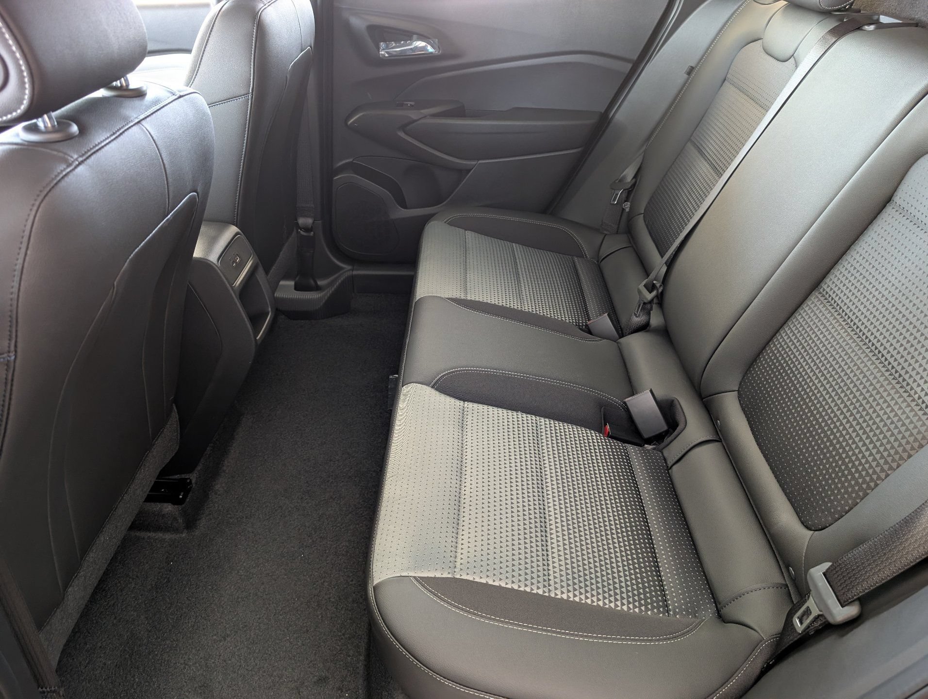 New 2026 Chevrolet Trax LT w/ Driver Confidence Package FWD image 16
