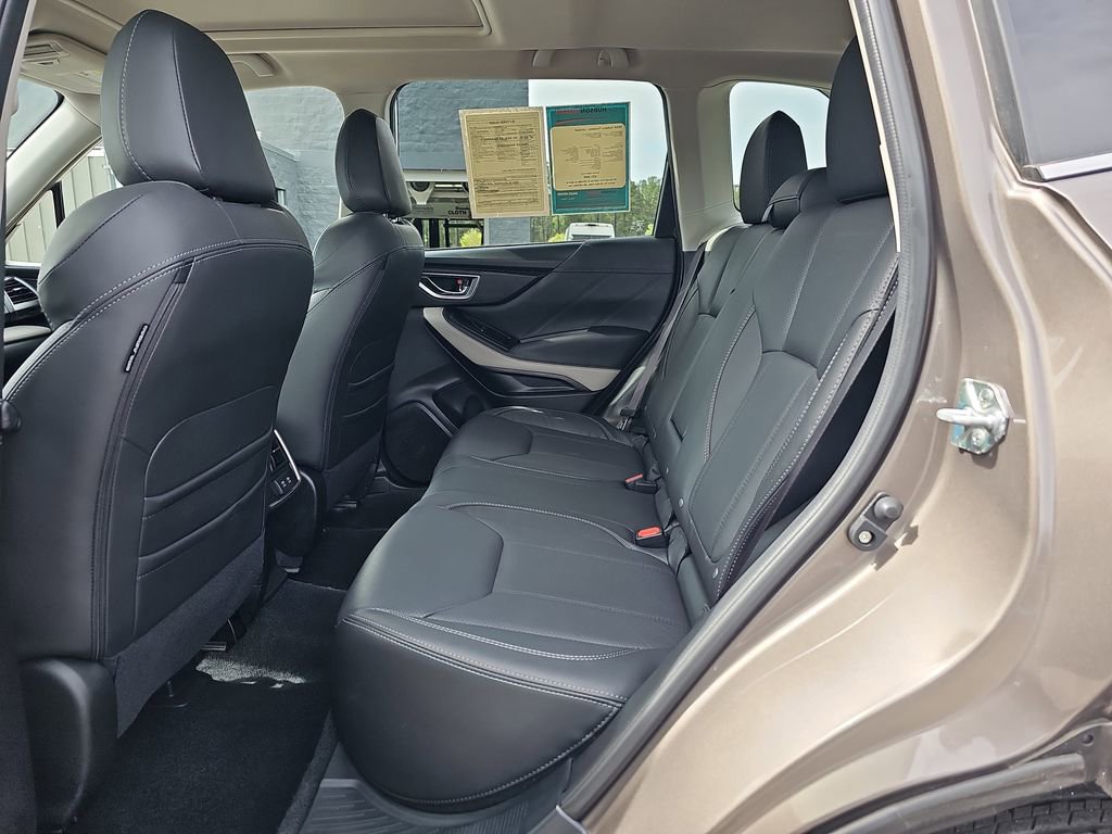 Used 2024 Subaru Forester Limited image 18