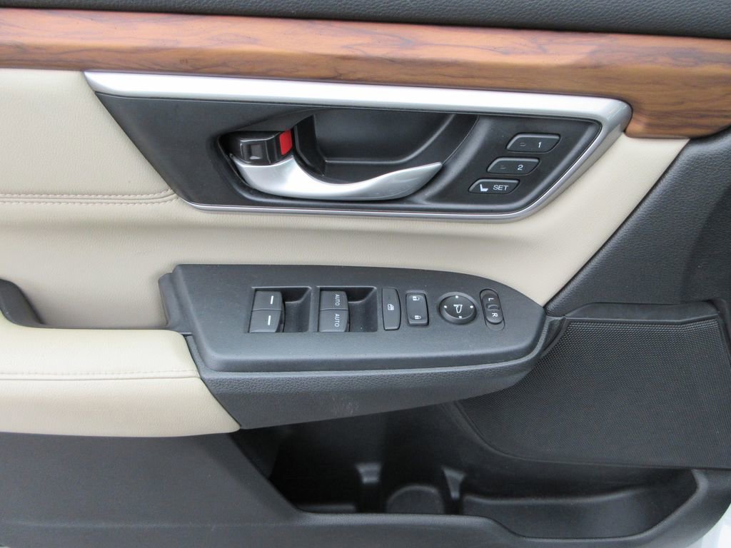 Used 2020 Honda CR-V Touring image 21