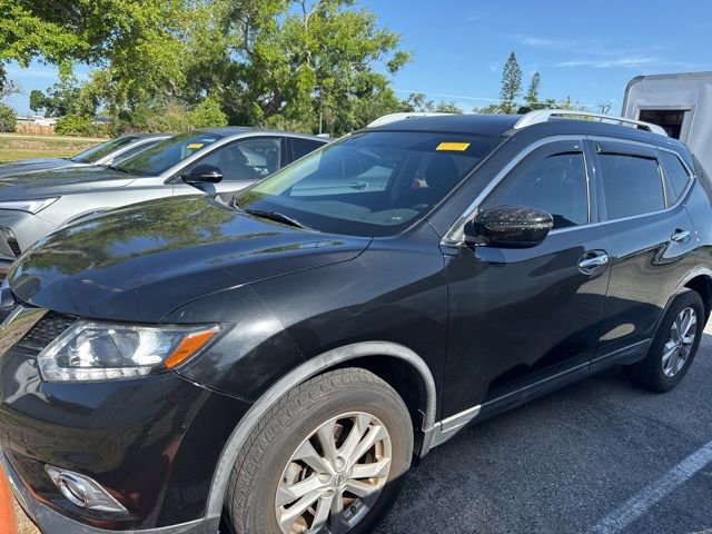 Used 2016 Nissan Rogue SV FWD image 4