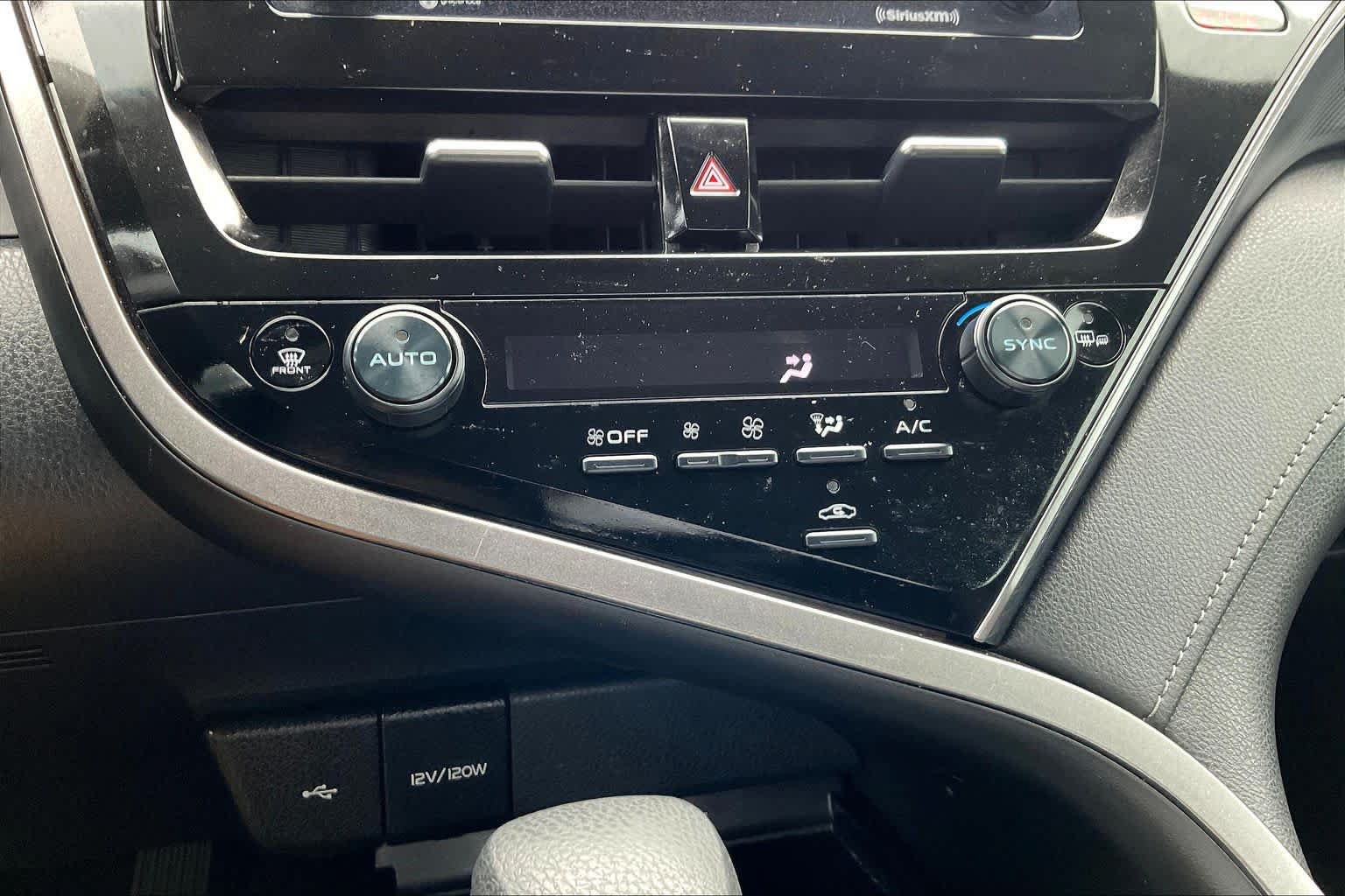 Used 2024 Toyota Camry LE w/ Convenience Package FWD image 33