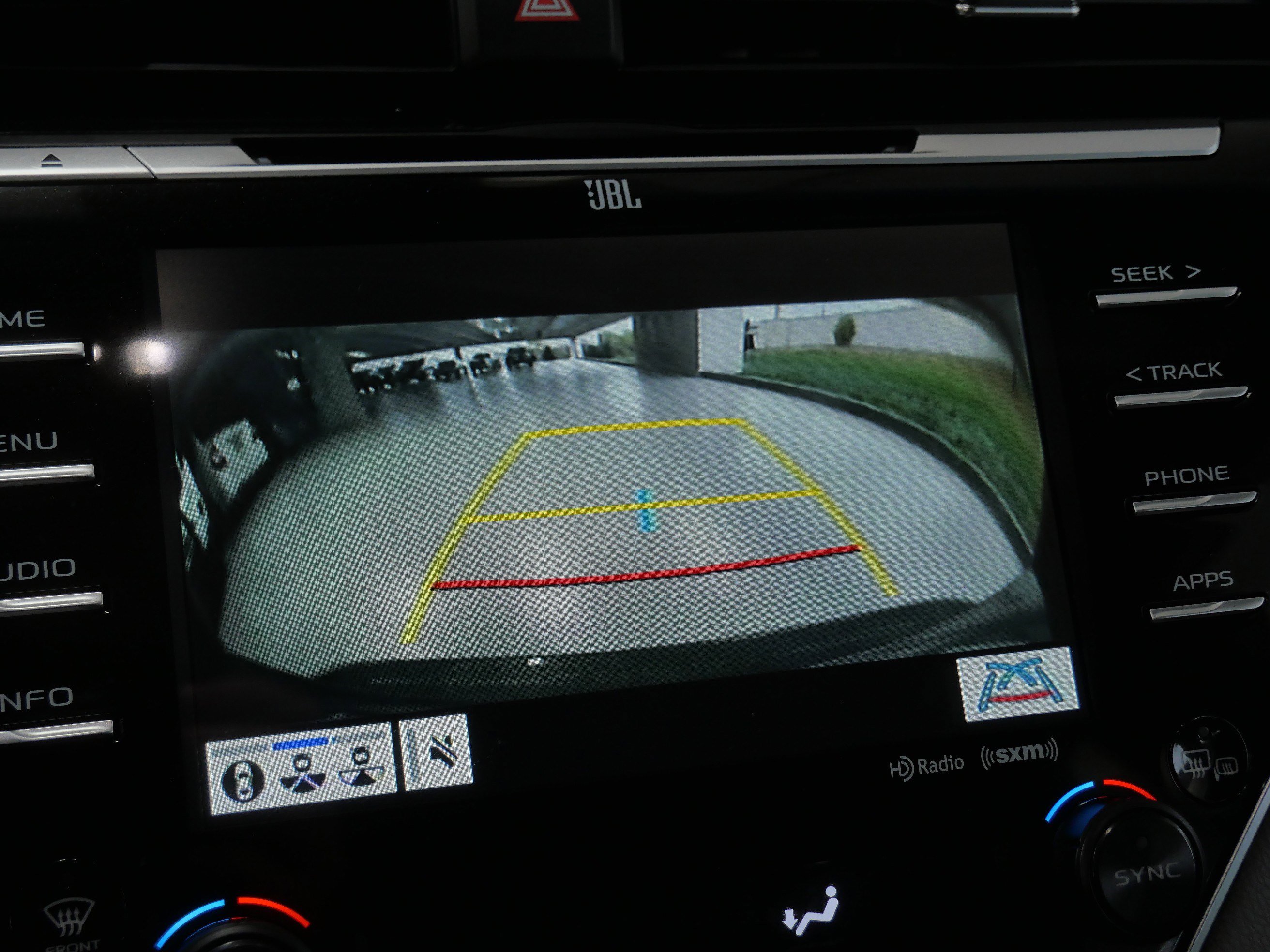 Certified 2018 Toyota Camry XLE image 29