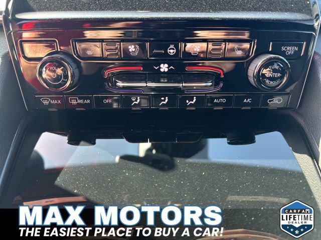 Used 2024 Jeep Grand Cherokee Limited w/ Luxury Tech Group II image 29