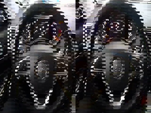 Used 2021 Jeep Grand Cherokee Summit image 6