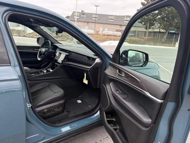 New 2026 Jeep Grand Cherokee Limited AWD/4WD image 28