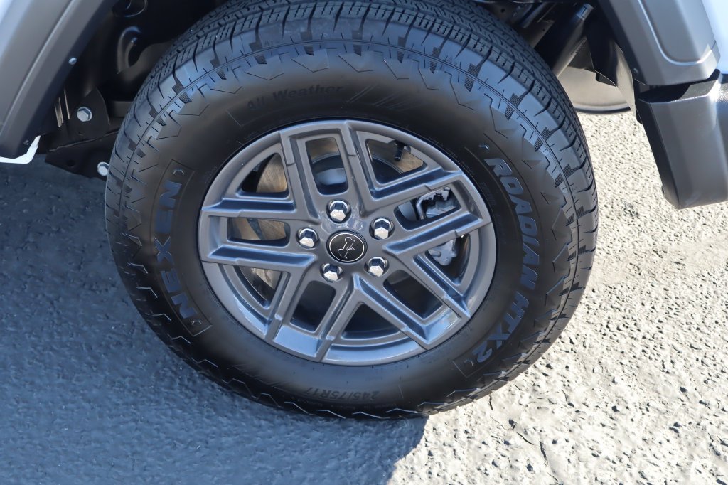 Used 2025 Jeep Wrangler Unlimited Sport AWD/4WD image 13