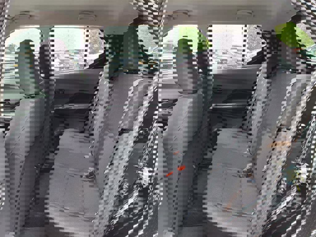 New 2025 Nissan Kicks Play S image 6