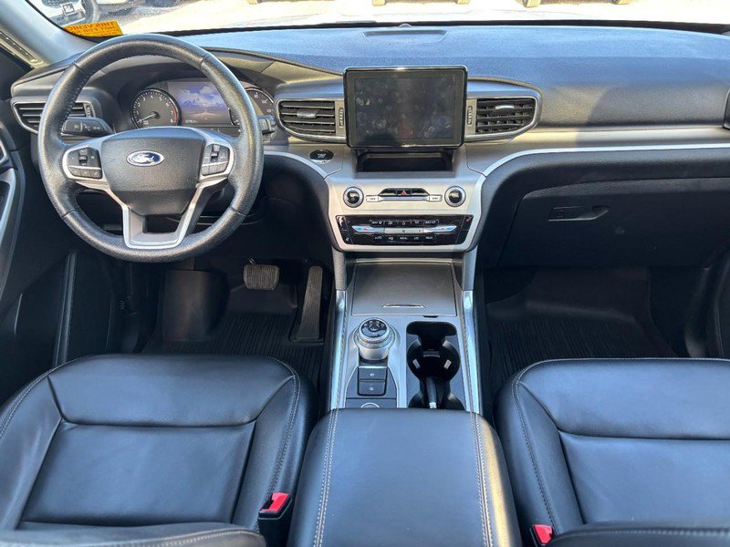 Used 2022 Ford Explorer XLT w/ Equipment Group 202A image 15