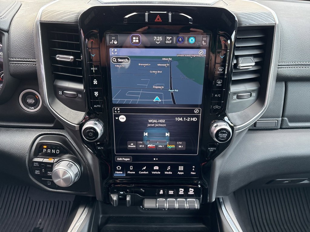 Used 2023 RAM 1500 Laramie image 29