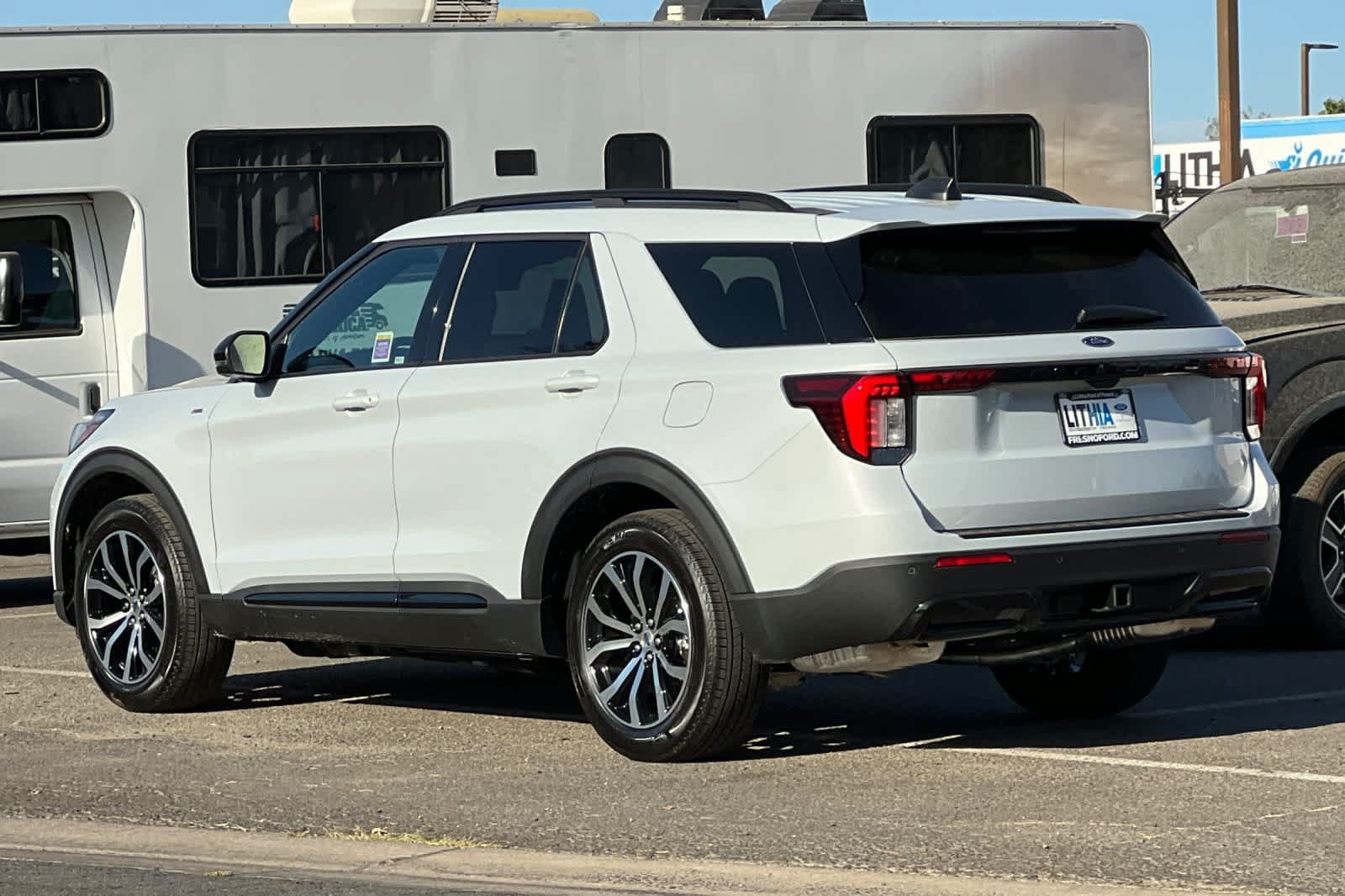 New 2026 Ford Explorer ST-Line w/ Premium Package RWD image 6