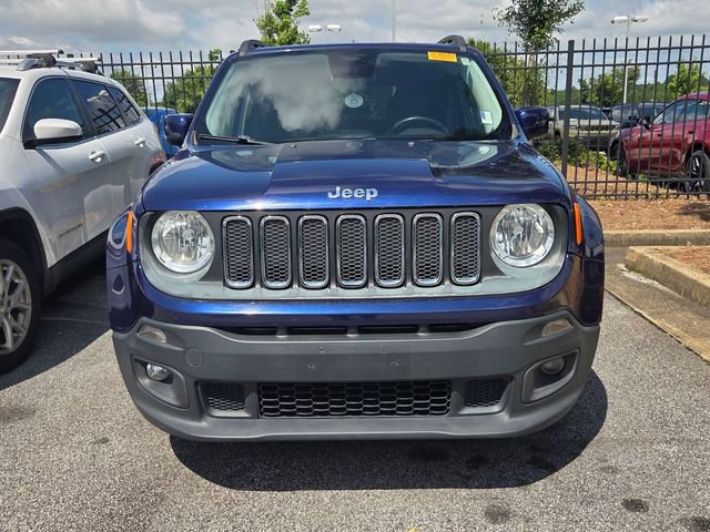 Used 2017 Jeep Renegade Latitude FWD image 2