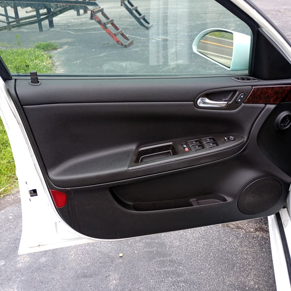 Used 2014 Chevrolet Impala Limited LS FWD image 11