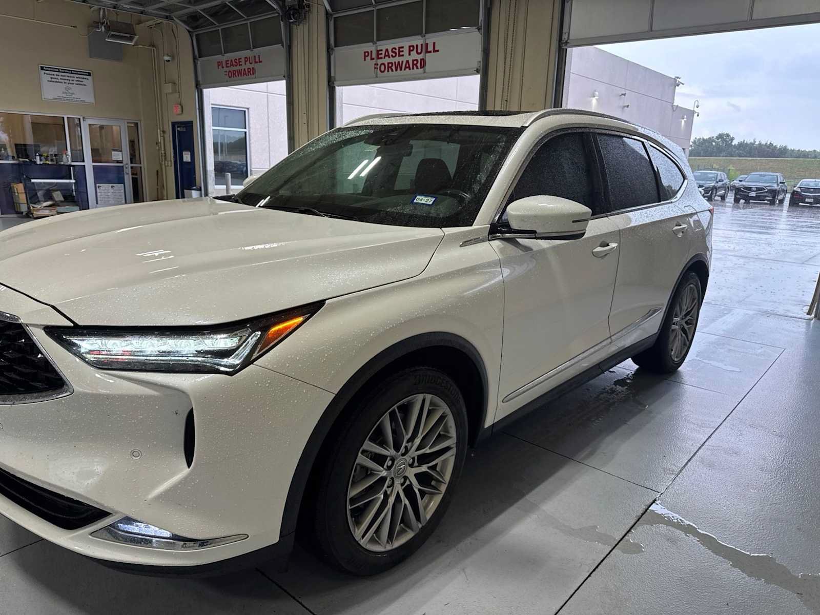 Used 2024 Acura MDX w/ Advance Package AWD/4WD image 1