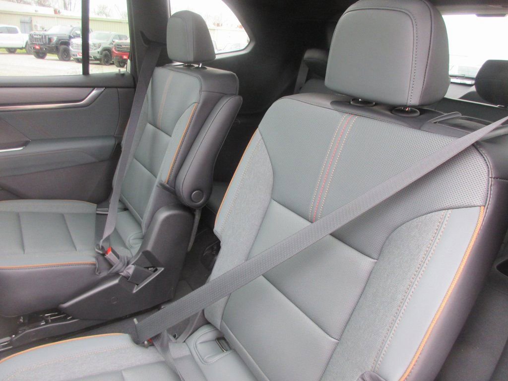 New 2026 GMC Acadia AT4 AWD/4WD image 14