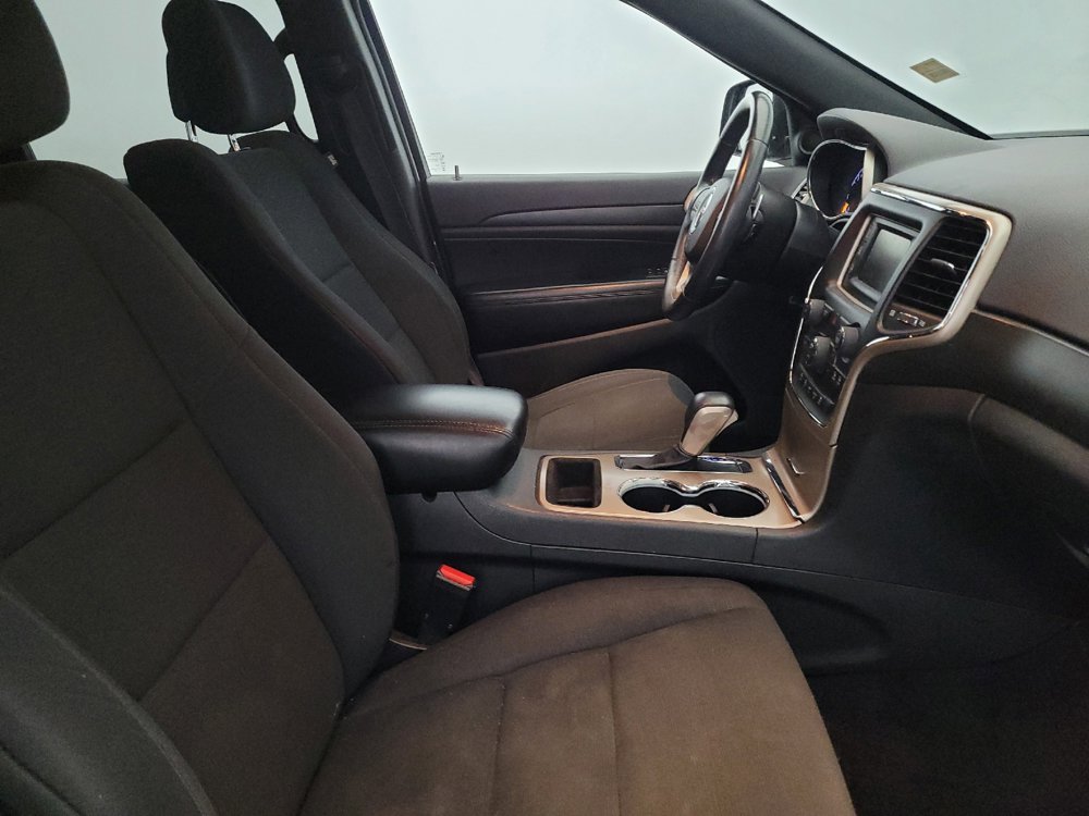 Used 2016 Jeep Grand Cherokee Laredo w/ Quick Order Package 23E image 21