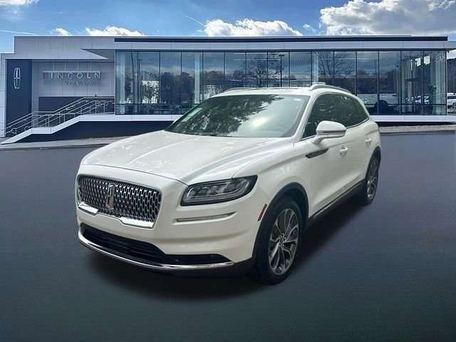 Used 2023 Lincoln Nautilus Reserve FWD image 3