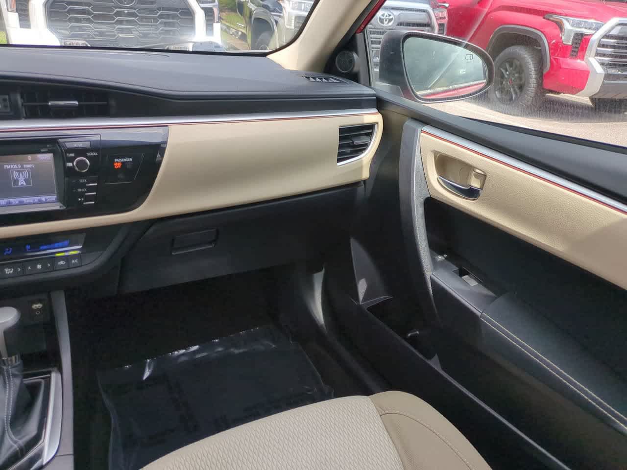 Used 2016 Toyota Corolla LE FWD image 16