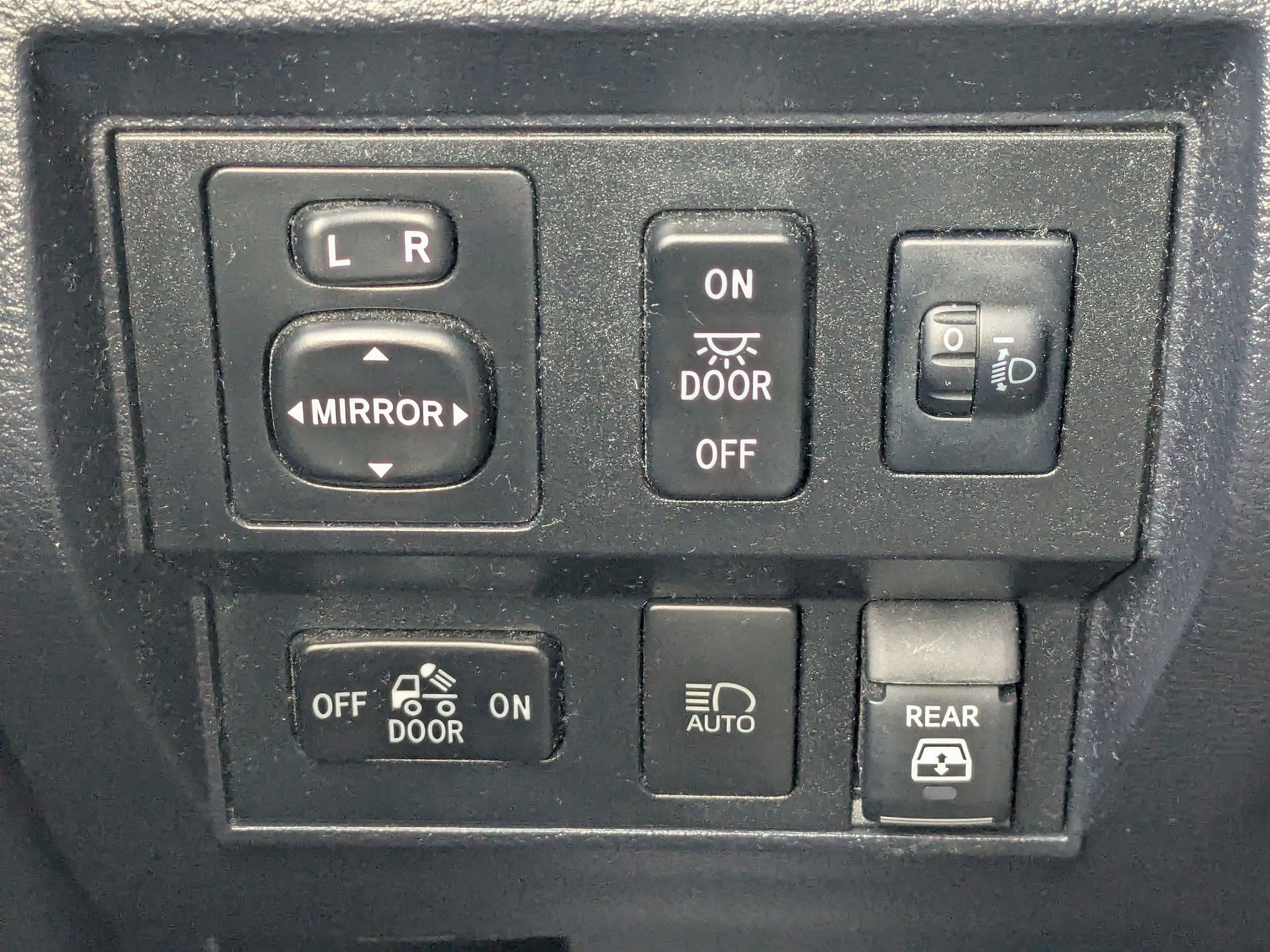 Used 2020 Toyota Tundra SR5 w/ TRD Off-Road Plus Package image 22