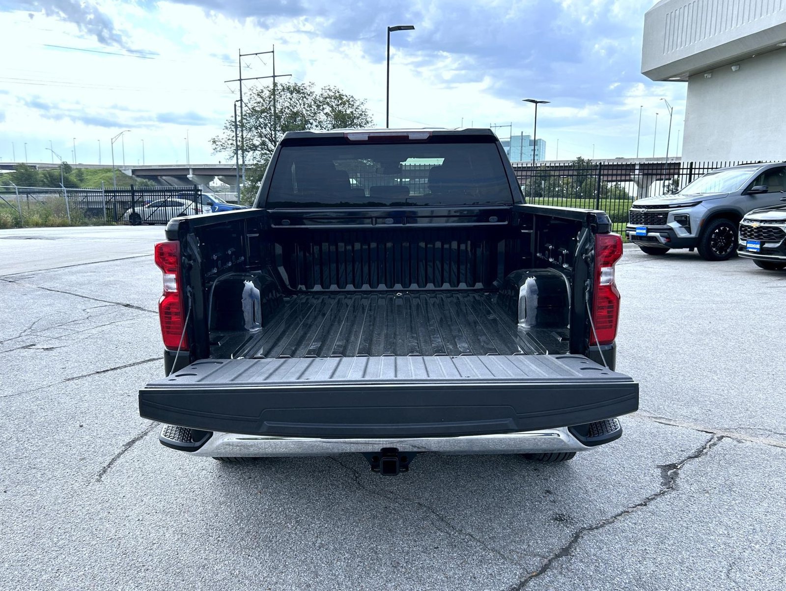 Certified 2024 Chevrolet Silverado 1500 LT AWD/4WD image 22