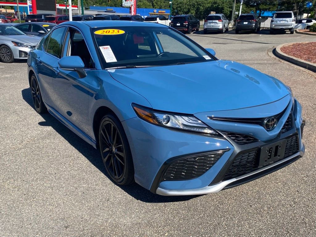 Used 2023 Toyota Camry XSE FWD video 1