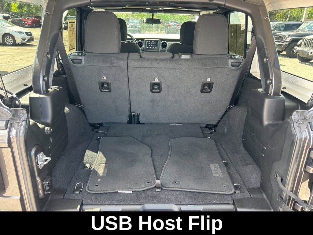 Used 2021 Jeep Wrangler Unlimited Sport image 30